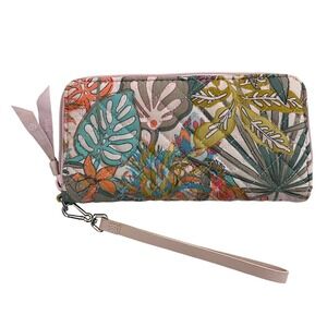 Vera Bradley RFID Rain Forest Canopy Wristlet